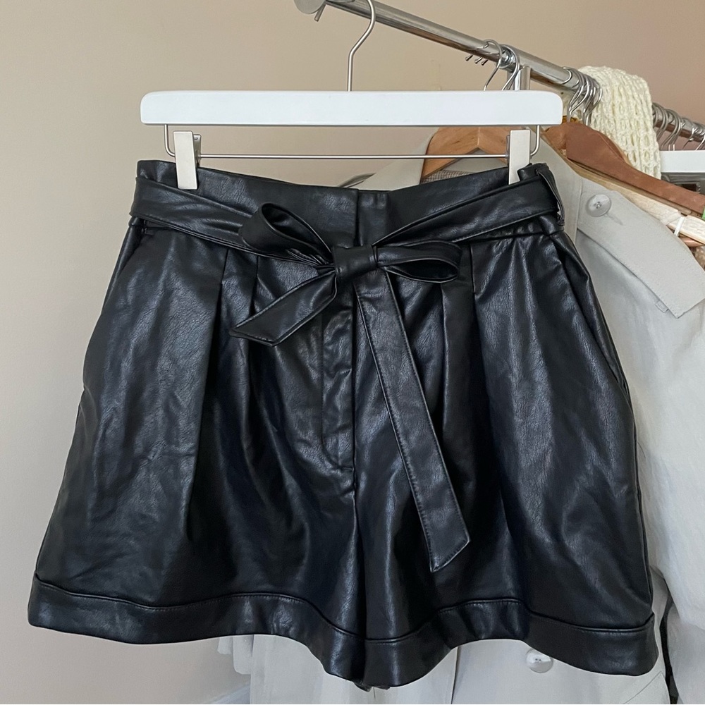 Express Black Faux Leather High Rise Tie Waist Shorts Size 12